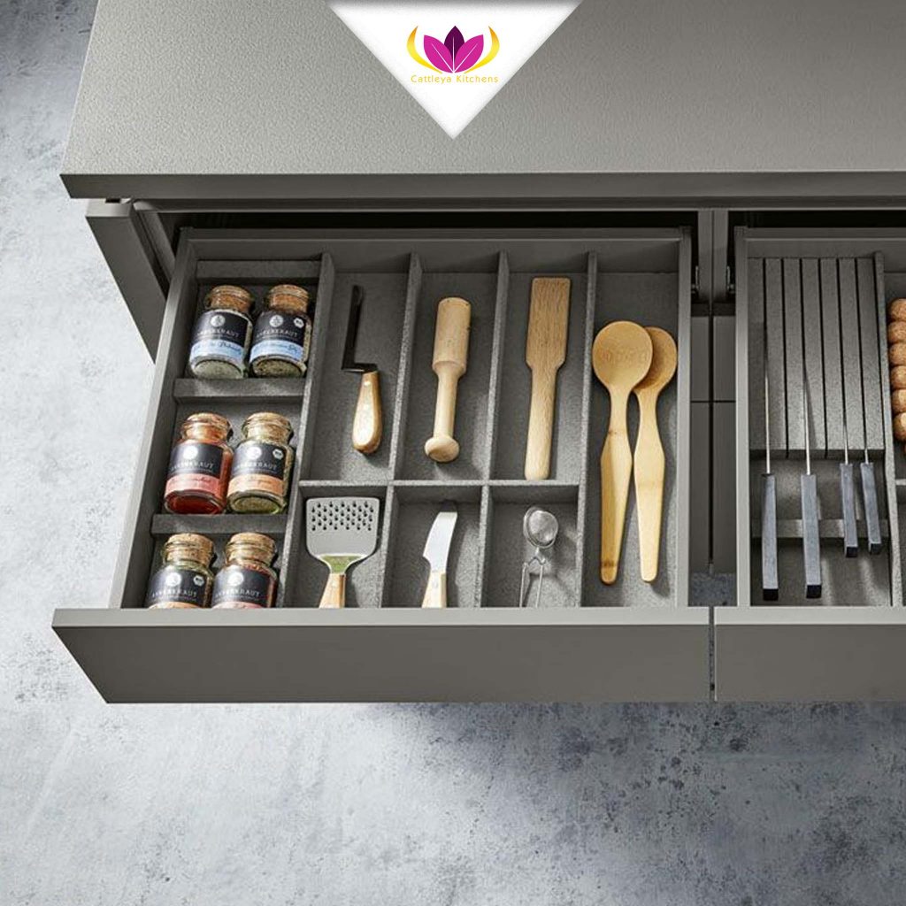 Drawers Integrated with Dividers - Pur 2661